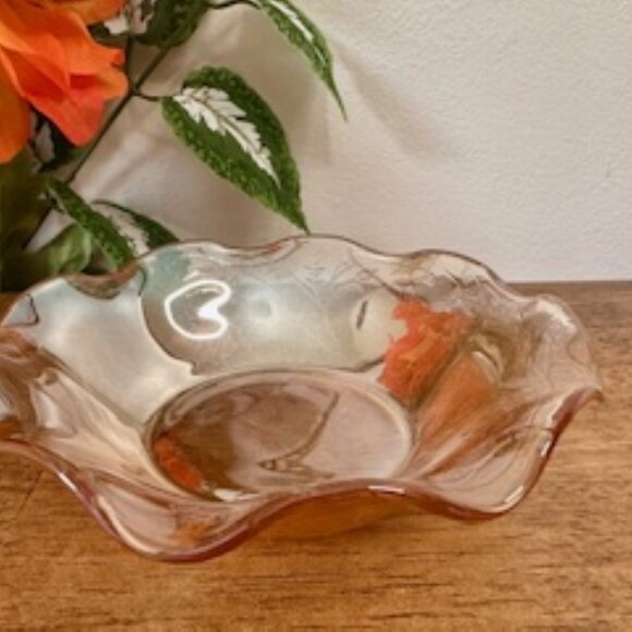 Marigold Carnival‎ Glass Ruffled Bowl Floral Pattern Embossed Depression Style - Picture 2 of 4